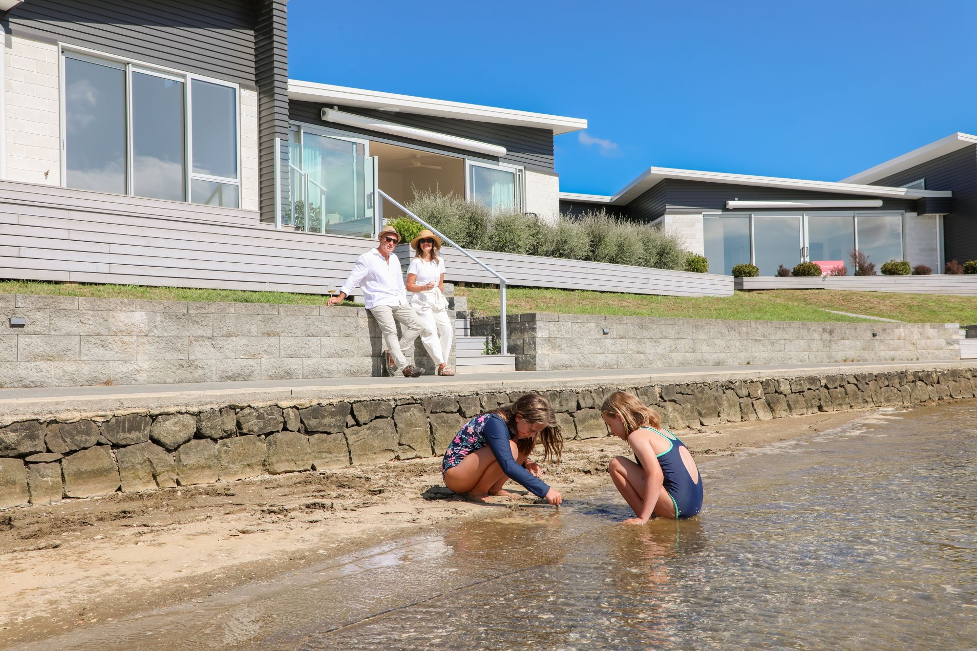 Marlin Waters Modern Kitchen And Dining